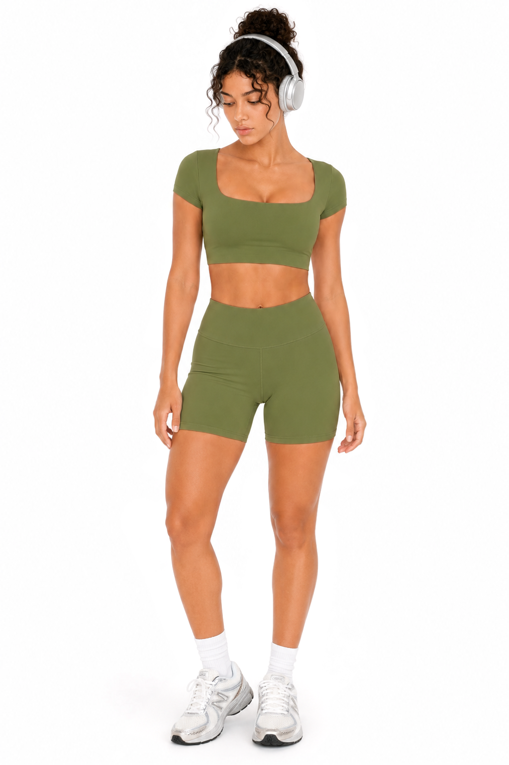 Sunzel Womens Short Sleeve Crop Top with Built in Bra Athletic Yoga T Shirt Casual Fitted Workout Gym Active Tee with Padding