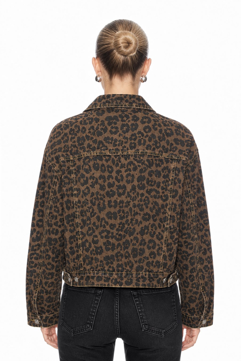 Sunzel Womens Leopard Denim Jacket Cropped Jean Trucker Jacket Button Down Fall Casual Coat