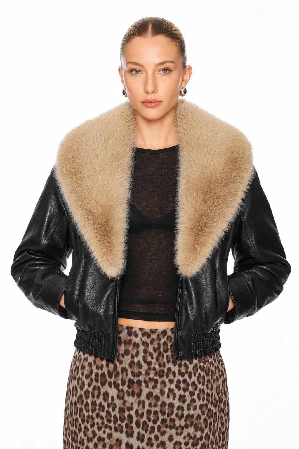 Women Faux Leather Bomber Jacket Faux Fur Collar Cropped PU Coat, Oversized Black Zip Up Moto Jacket with Pockets, Fall Winter Streetwear Outerwear