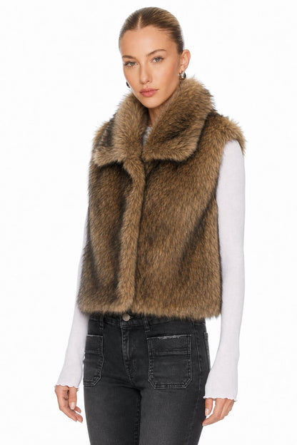 Sunzel Womens Faux Fur Vest Sleeveless Open Front Jacket Soft Plush Smoothing Winter Going Out Layering Coat with Pockets