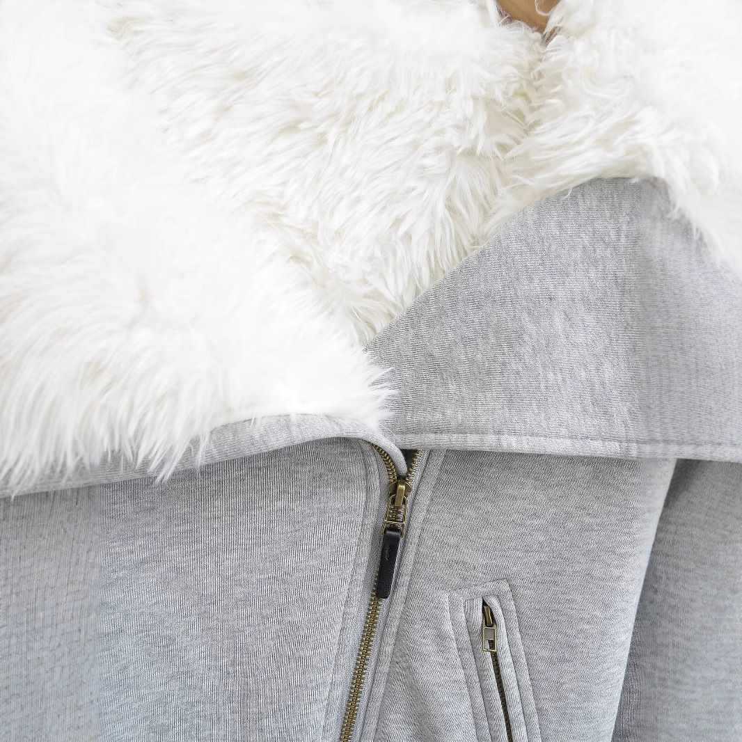 Sunzel Faux Fur Coat for Women Cropped Winter Jacket Oversized Fur Hood Zip Up Warm Fuzzy Coat Y2K Streetwear Outerwear